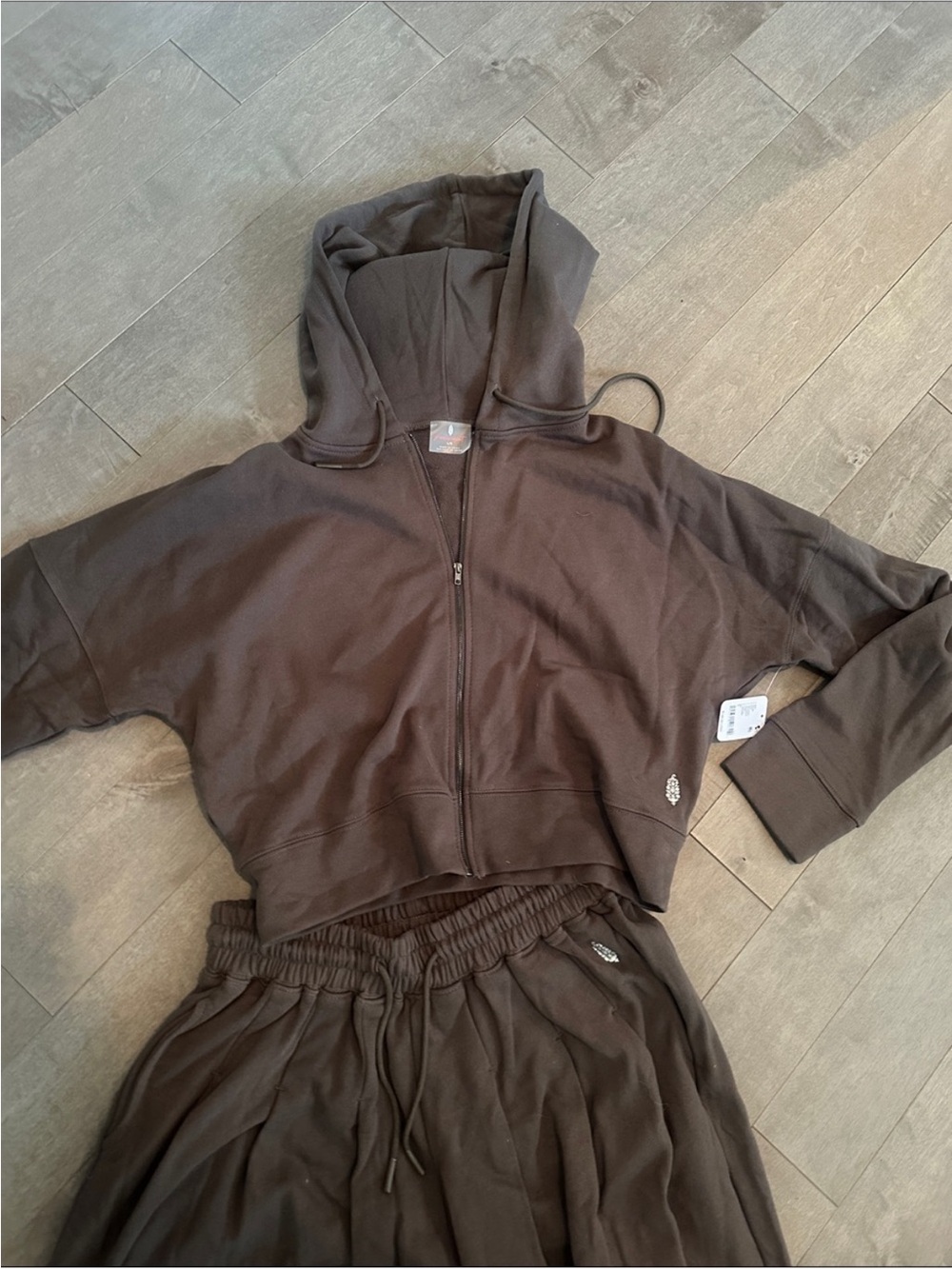 Free People Dark Brown Cropped Zip Hoodie & Wide Leg Joggers Set - Picture 2 of 7